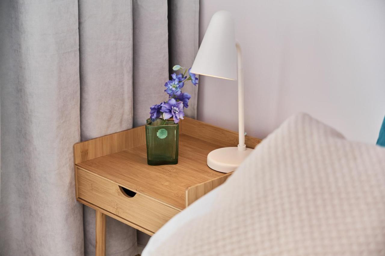 Apartment Wichrowa With Free Garage Wroclaw By Noclegi Renters Экстерьер фото