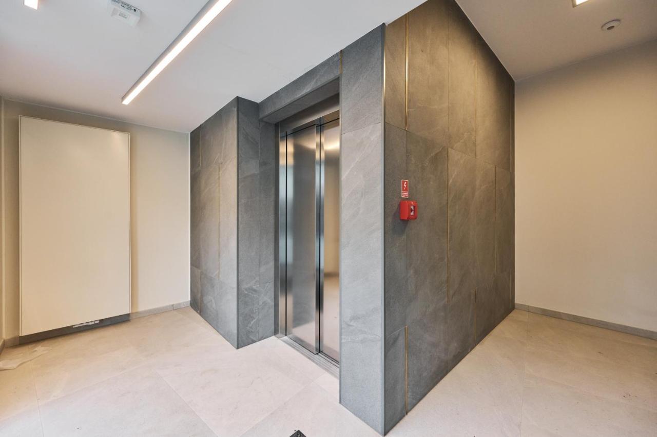 Apartment Wichrowa With Free Garage Wroclaw By Noclegi Renters Экстерьер фото